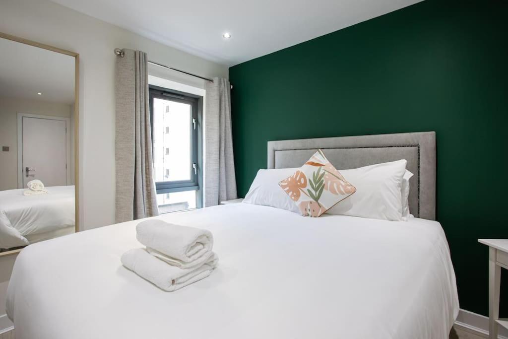 Luxury, Sleeps 6, City Centre 贝尔法斯特 外观 照片