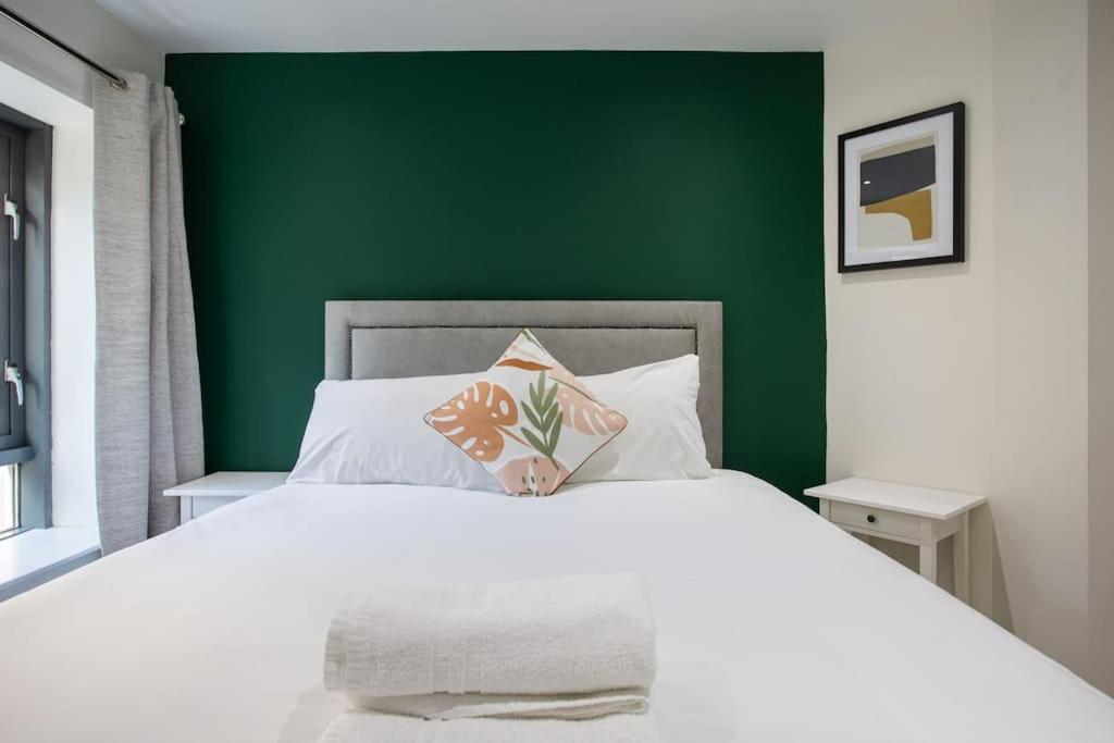 Luxury, Sleeps 6, City Centre 贝尔法斯特 外观 照片