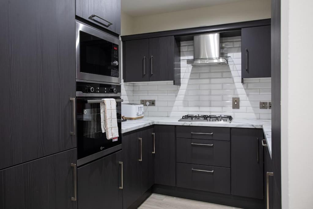 Luxury, Sleeps 6, City Centre 贝尔法斯特 外观 照片