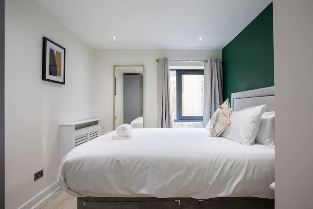 Luxury, Sleeps 6, City Centre 贝尔法斯特 外观 照片